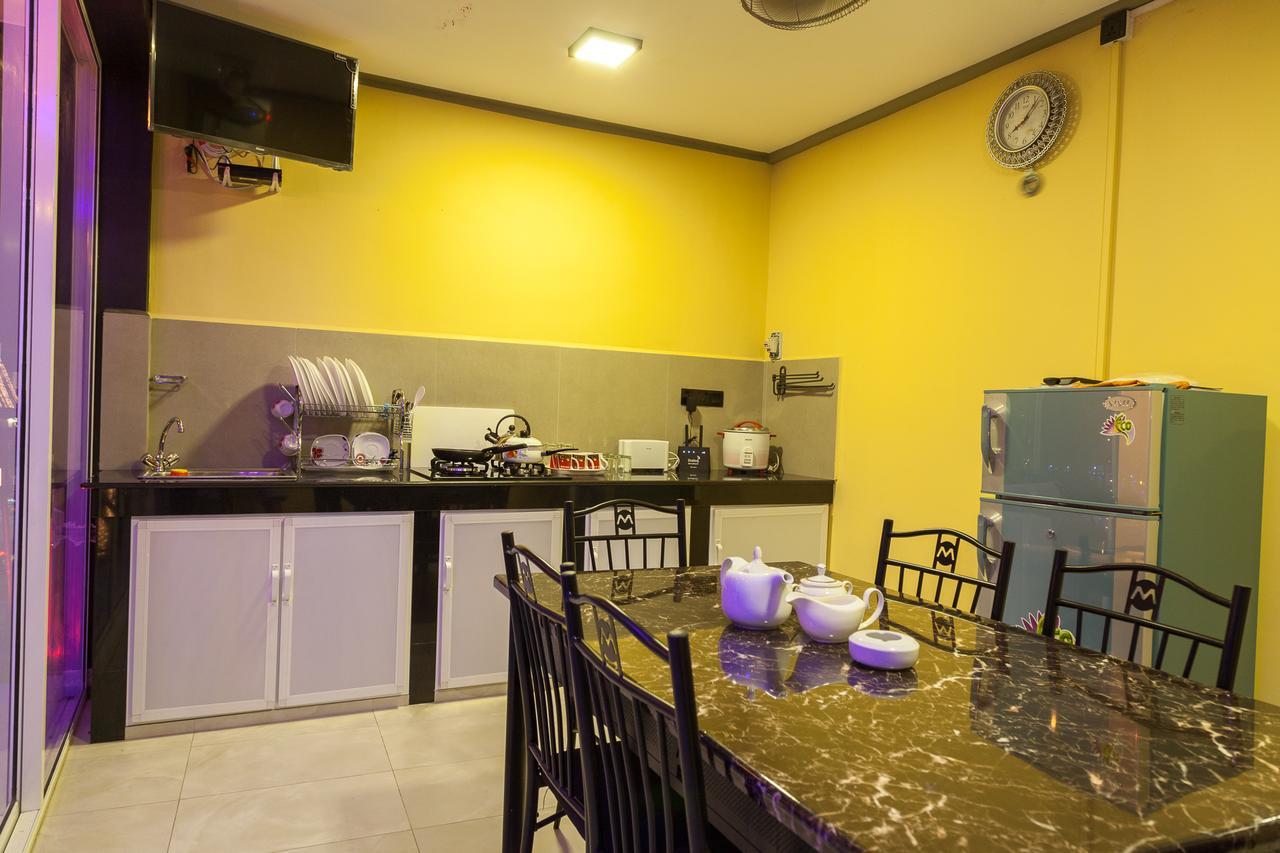 281 Kandy City Hostel & Rooms Deiyannewela 外观 照片