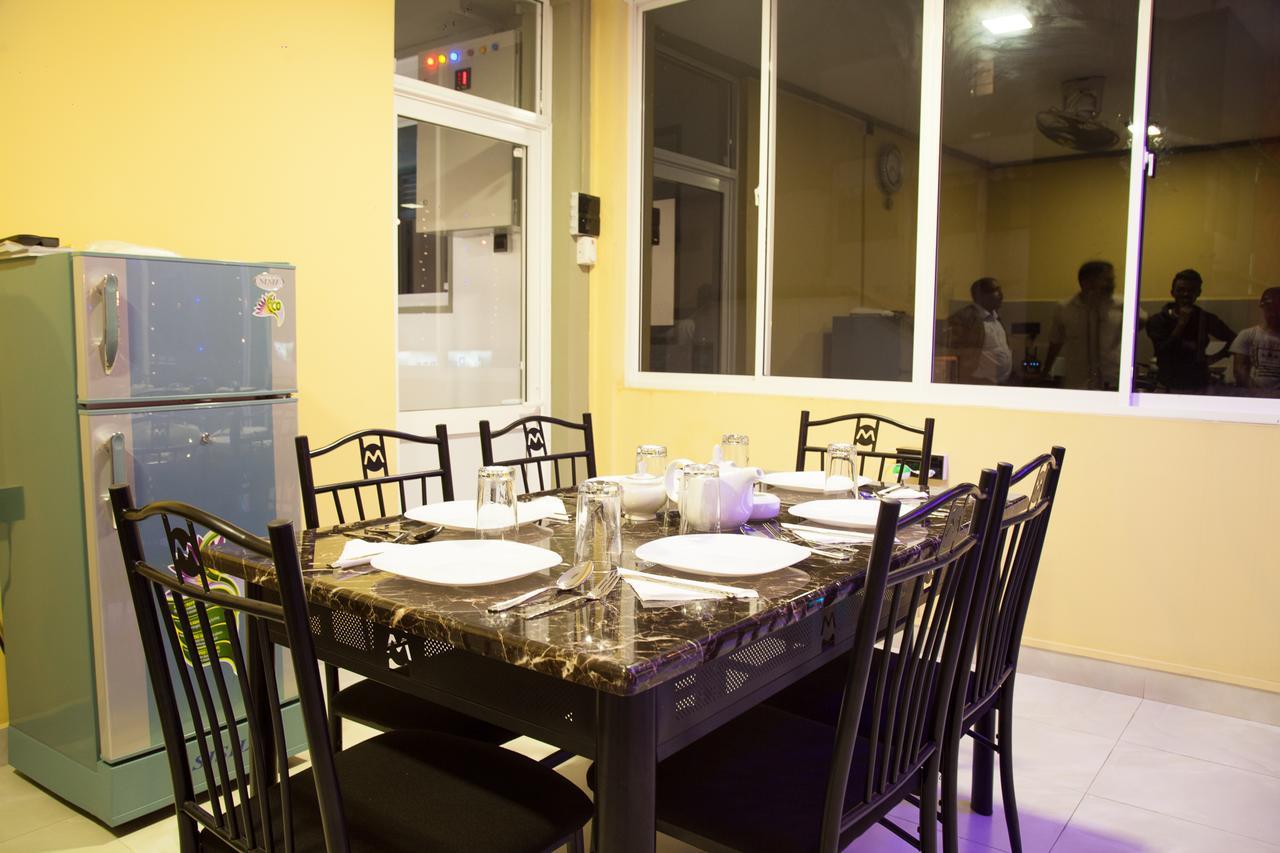 281 Kandy City Hostel & Rooms Deiyannewela 外观 照片