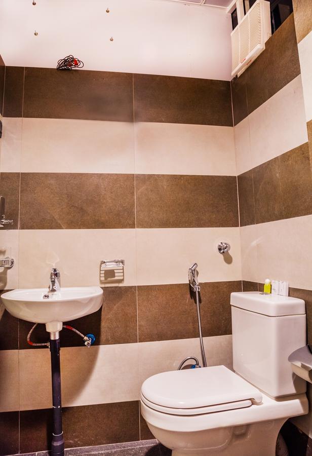 281 Kandy City Hostel & Rooms Deiyannewela 外观 照片