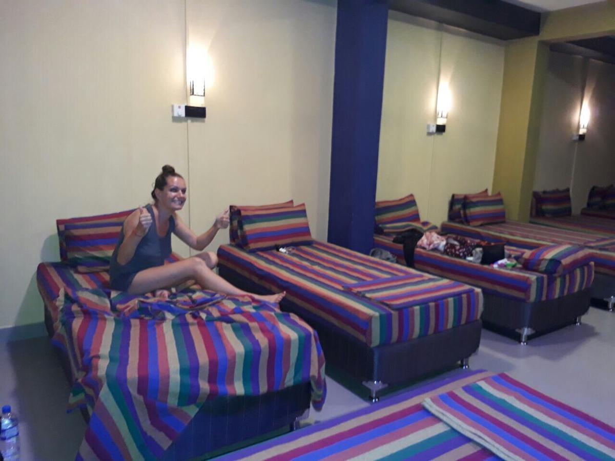 281 Kandy City Hostel & Rooms Deiyannewela 外观 照片