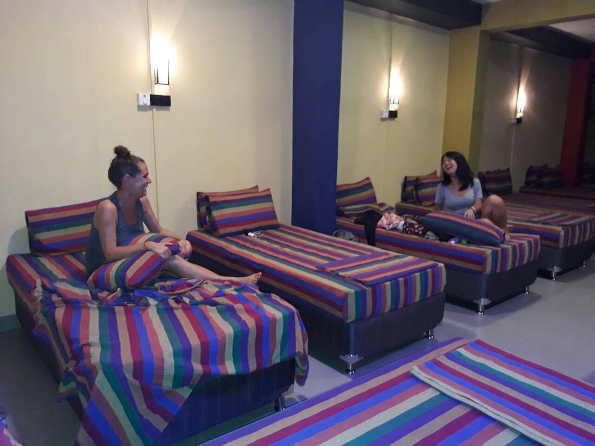 281 Kandy City Hostel & Rooms Deiyannewela 外观 照片