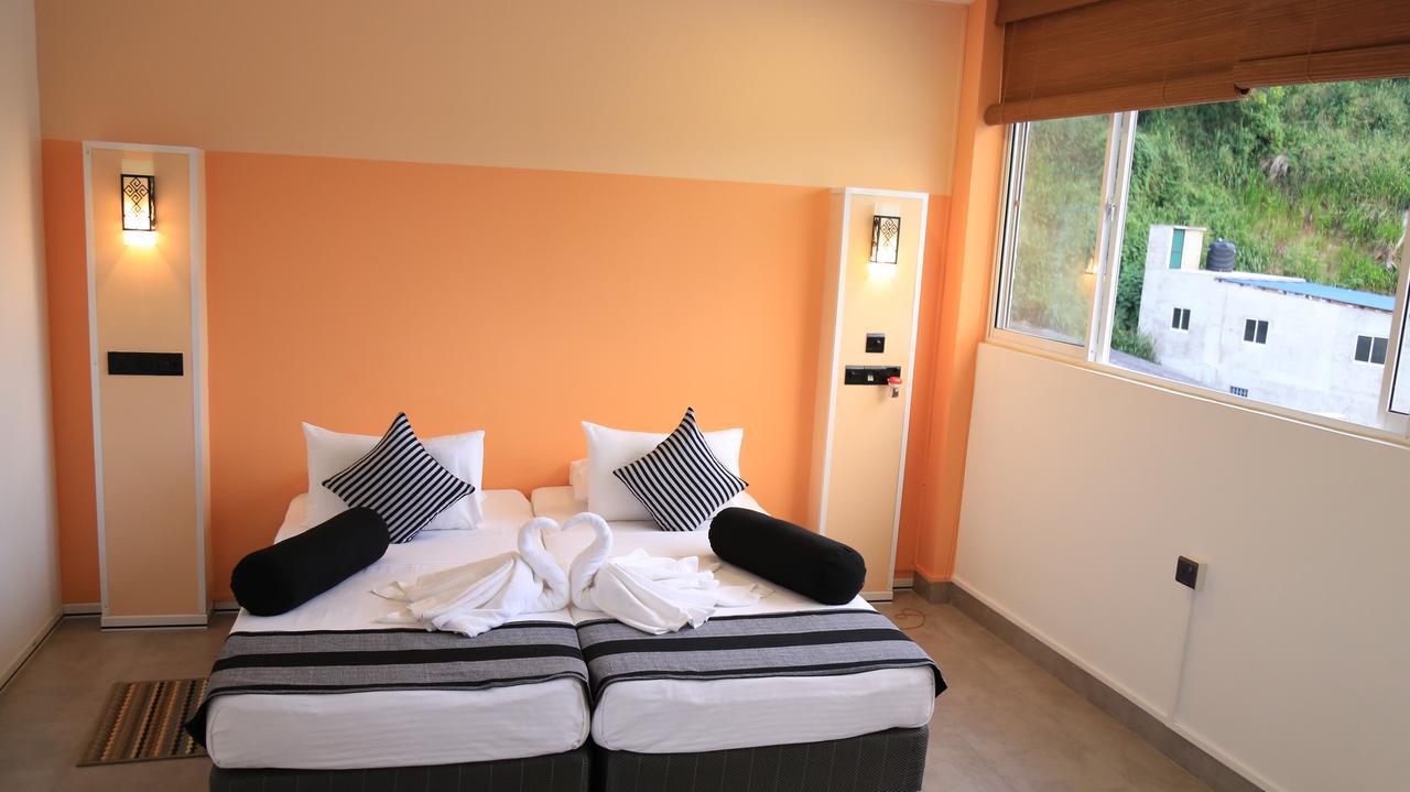 281 Kandy City Hostel & Rooms Deiyannewela 外观 照片