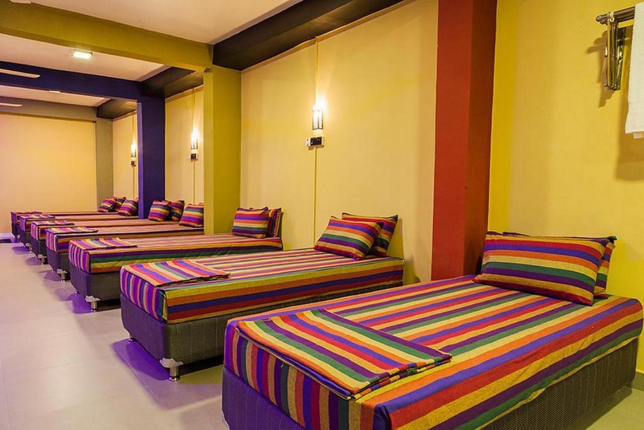 281 Kandy City Hostel & Rooms Deiyannewela 外观 照片